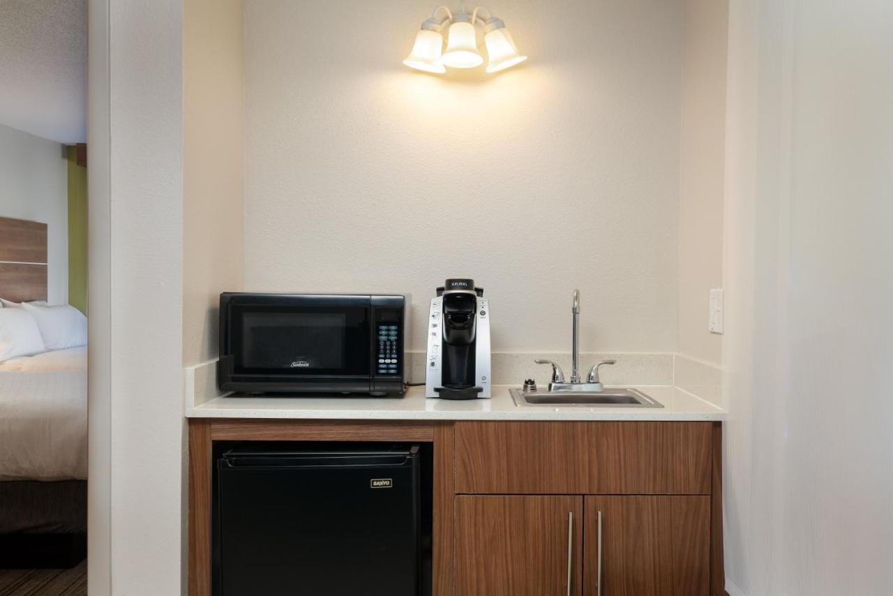 Holiday Inn Express & Suites Milton East I-10 By Ihg Εξωτερικό φωτογραφία