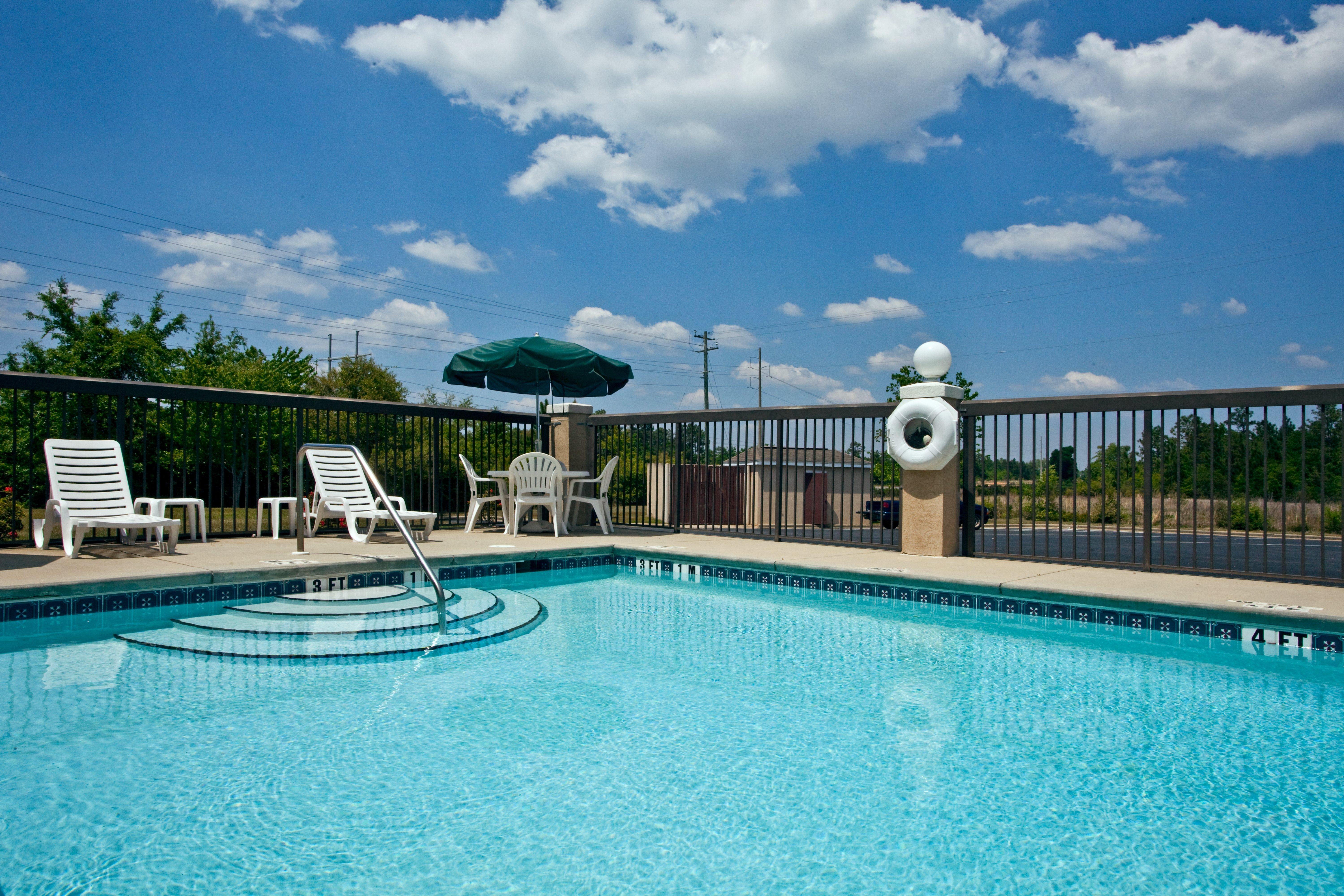 Holiday Inn Express & Suites Milton East I-10 By Ihg Εξωτερικό φωτογραφία