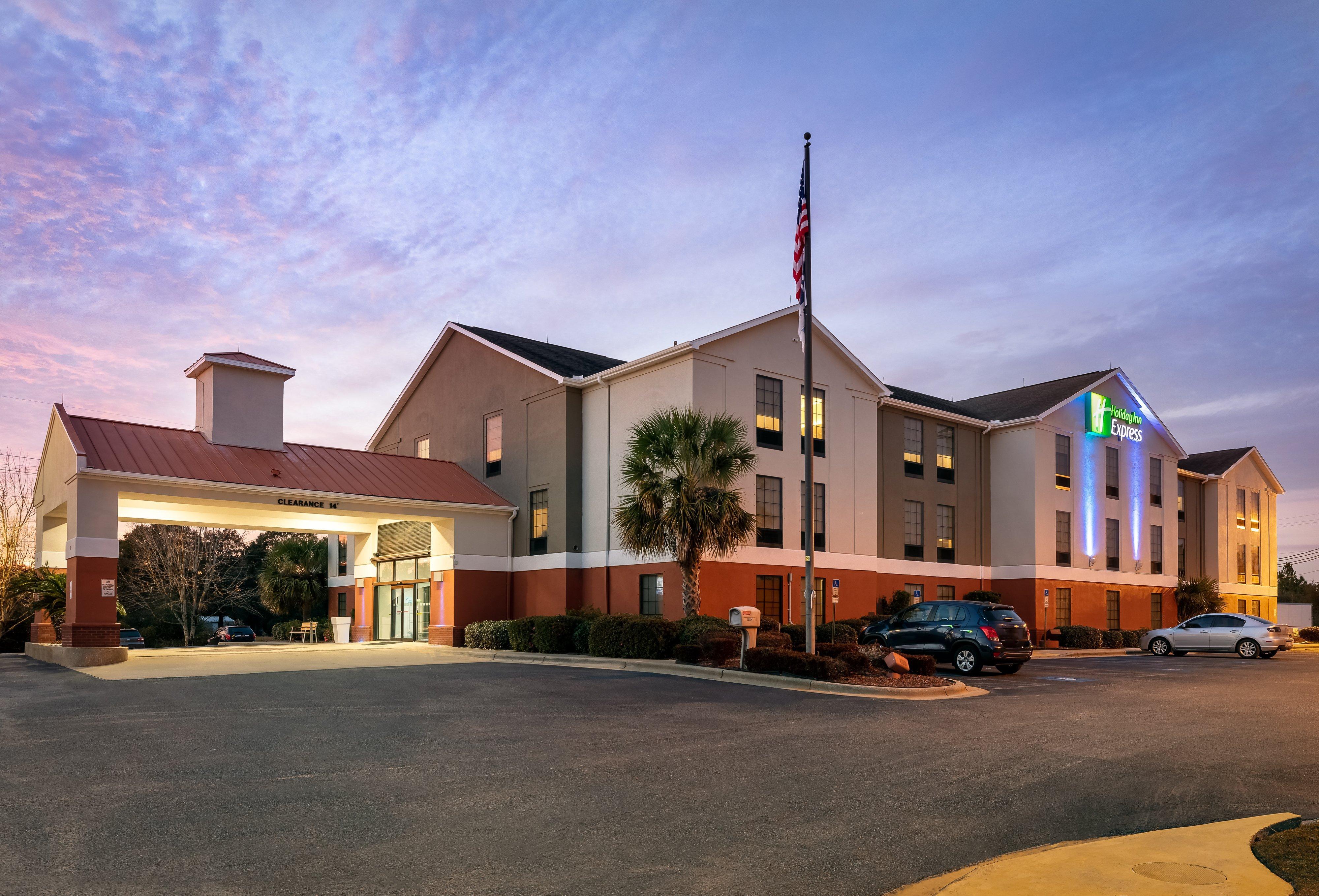 Holiday Inn Express & Suites Milton East I-10 By Ihg Εξωτερικό φωτογραφία